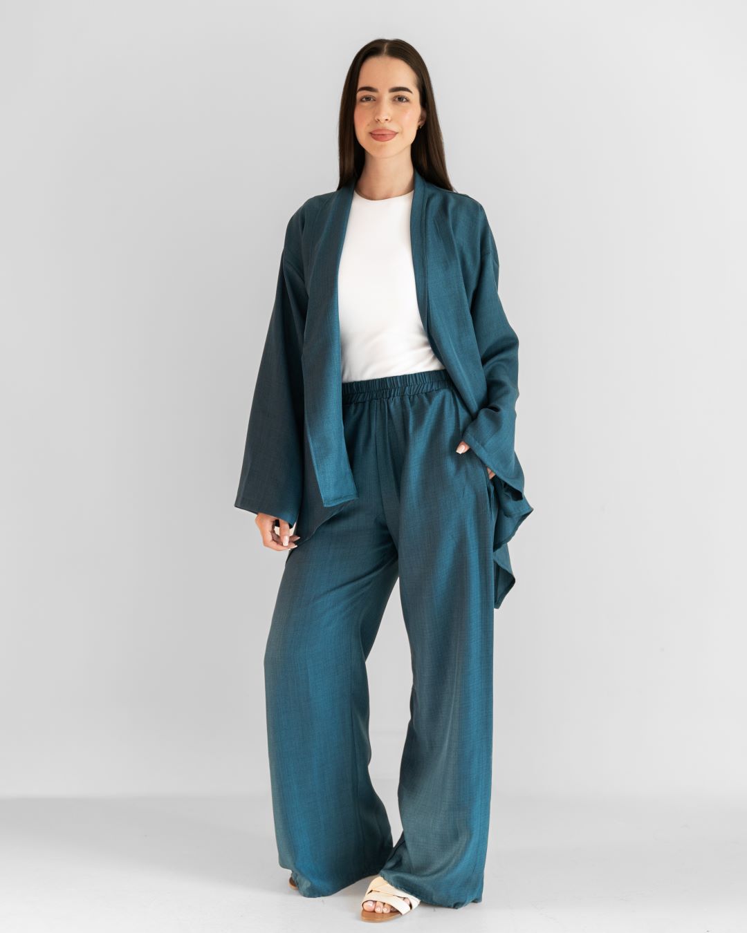 Rafef Suit
