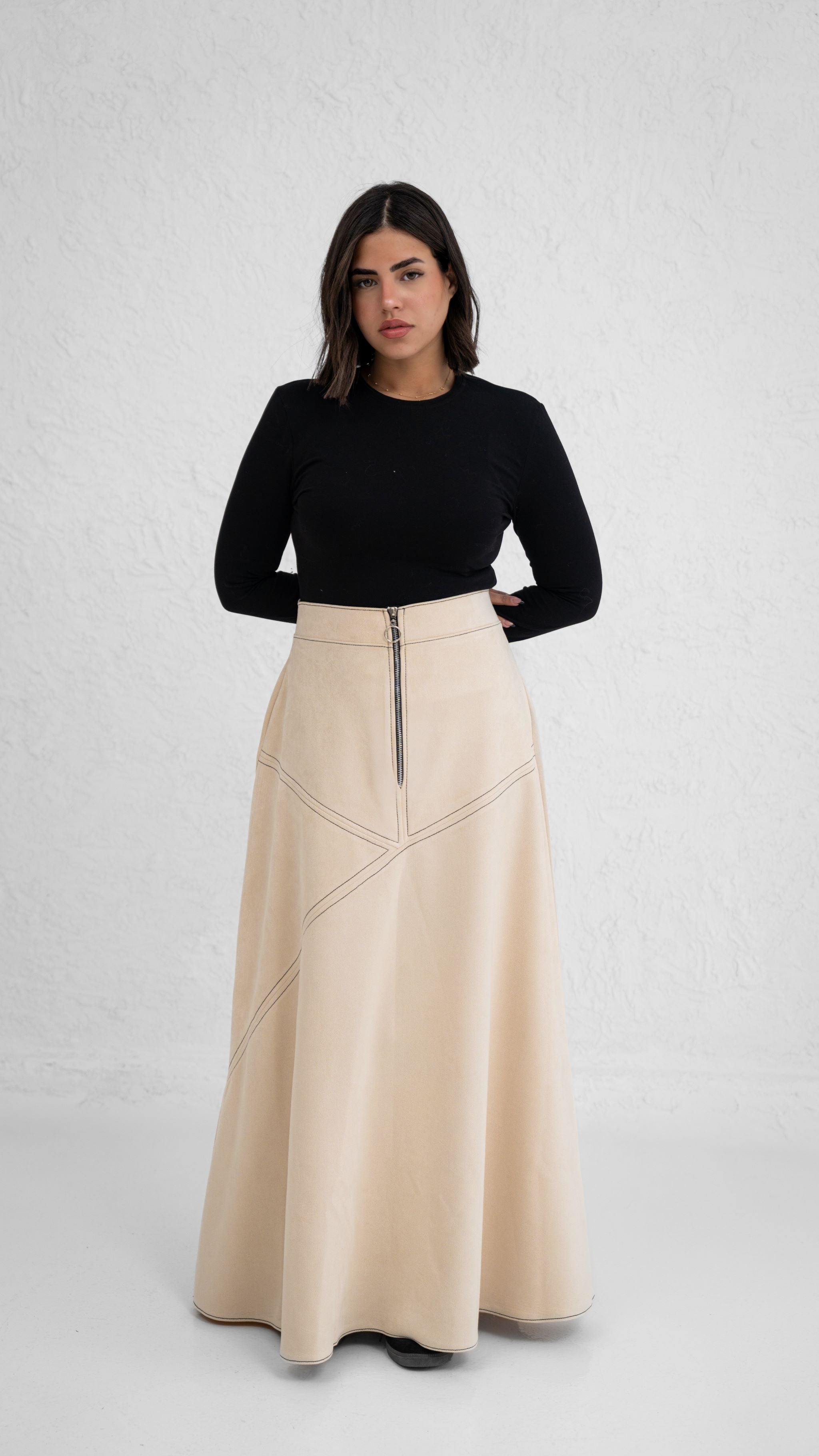 Qamar Satin Skirt – Sorin